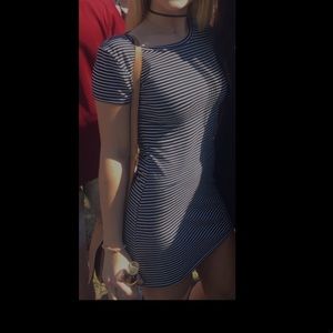 BLACK AND WHITE T-SHIRT DRESS